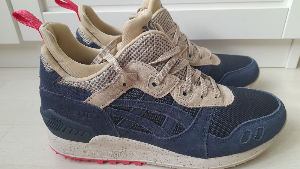 Маратонки Asics нови