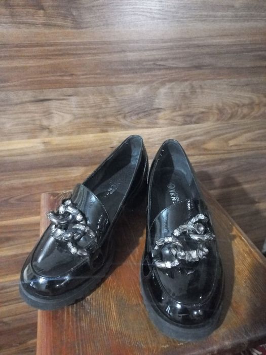 Ayollar uchun,  38,39 razmerlar