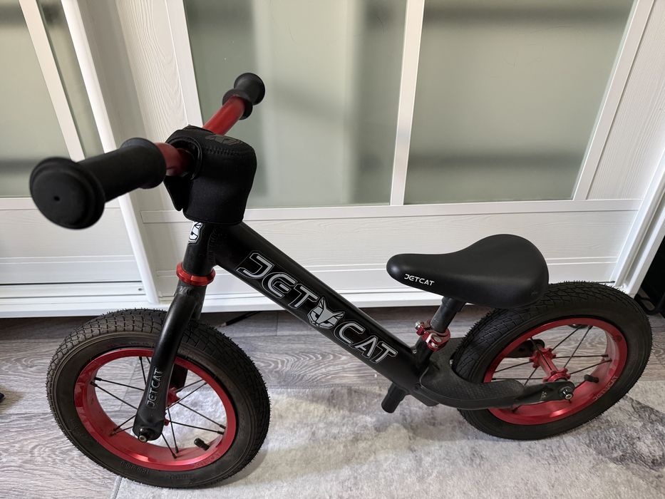 Беговел, толокар