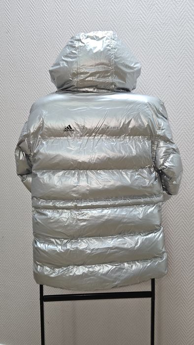 Пуховик Adidas by Stella Mccartney