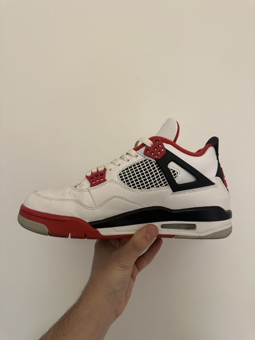 Jordan retro 4 fire red 2020