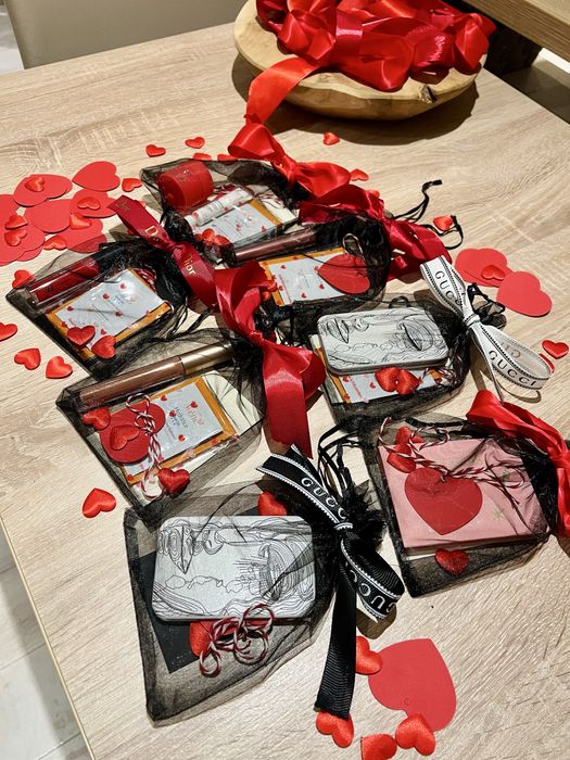 Martisoare speciale cu produse cosmetice