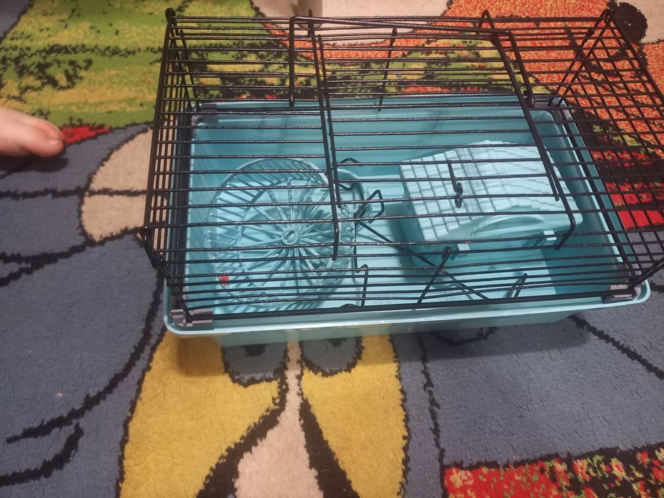 Продам клетку для хамека