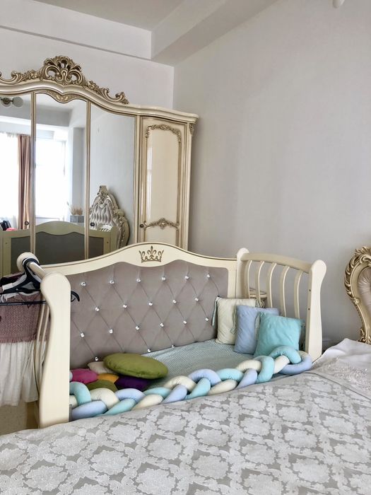 Кровать-манеж