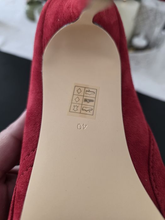 Pantofi cu toc Guess piele