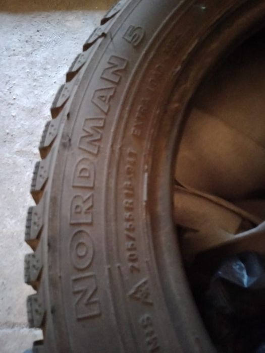 Продам зимнюю резину