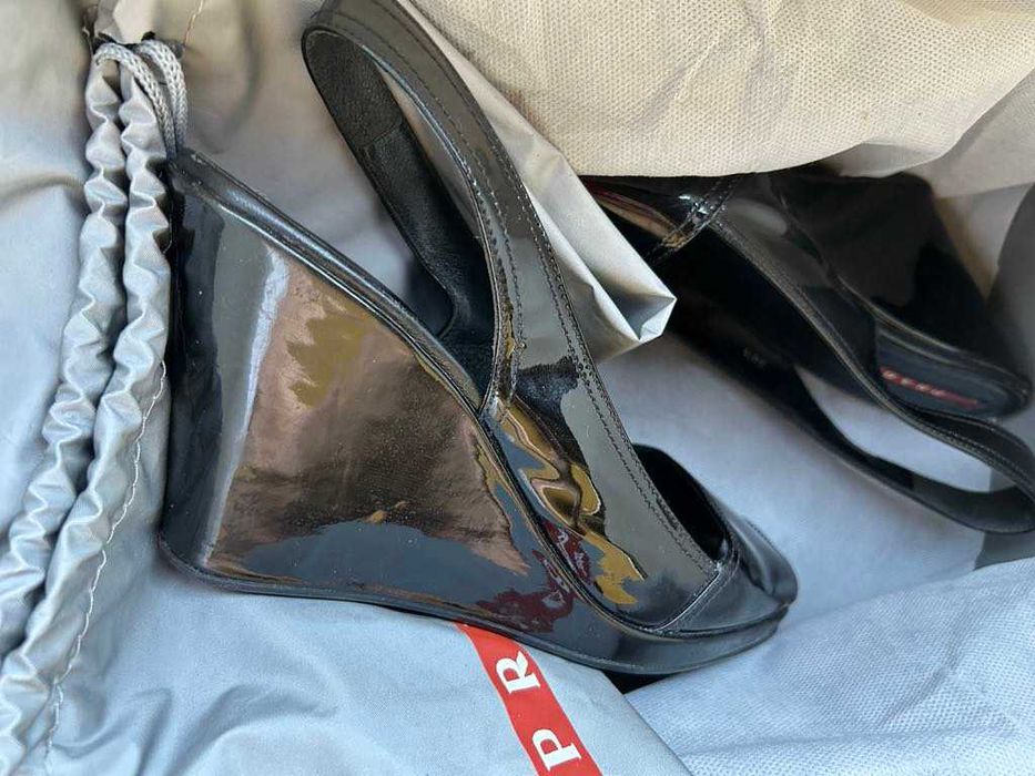 Елегантен сандал, Prada, Италия, размер 38.5