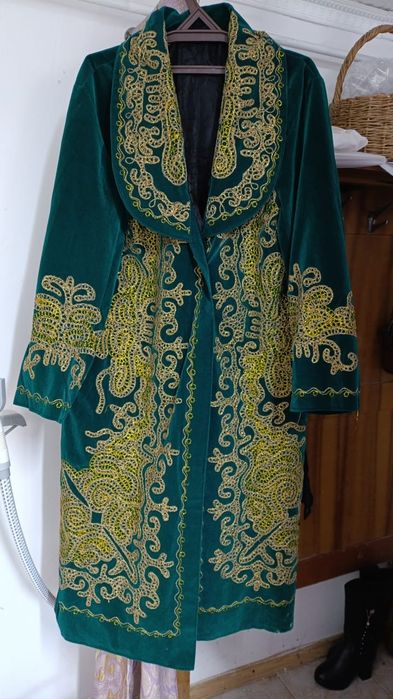 Продам срочно срочно чвпан  головной убор  или здам на  прокат