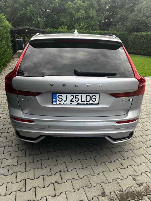 VOLVO XC60 2024 — imagine 2