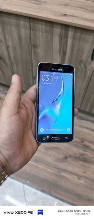 Самсунг galaxy j3