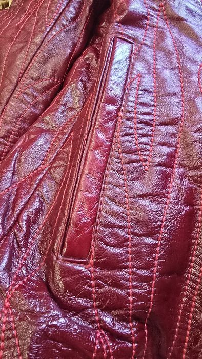 Куртки натуральная кожа.Новые