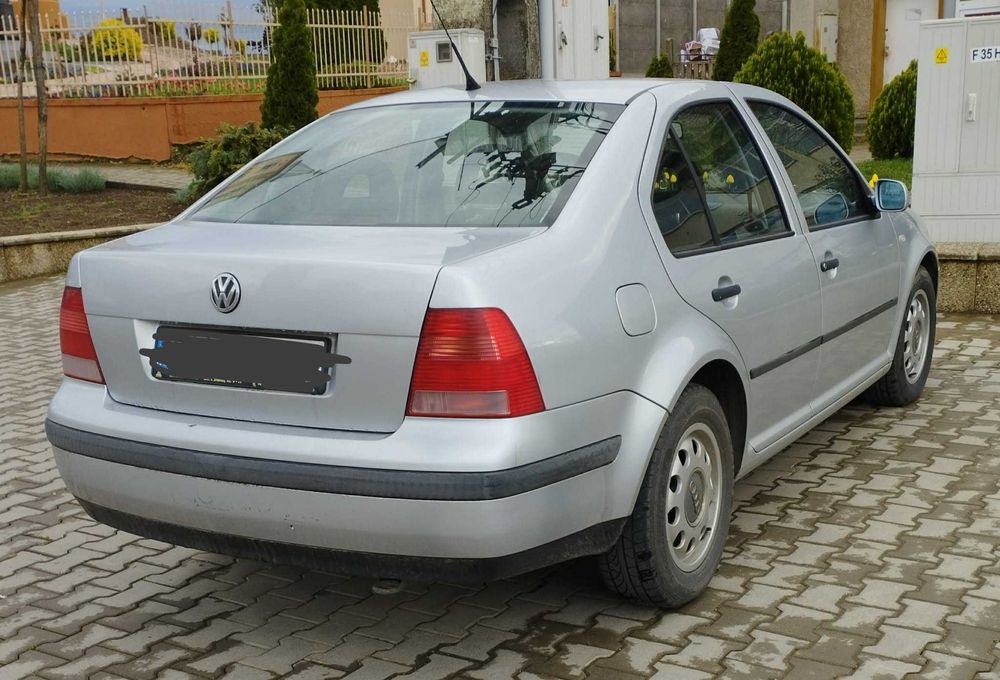 VOLKSWAGEN Bora 2001 — imagine 3