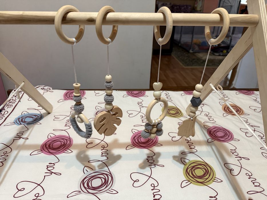 Продам мобиль монтессори