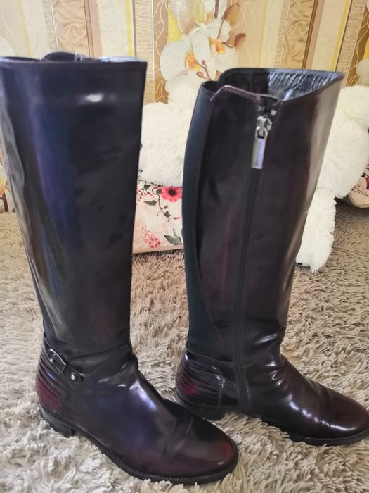 Красивые сапожки.