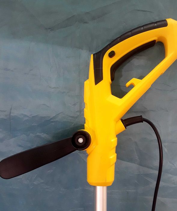 TRIMMER electric puternic 450 W pentru iarba NOU - 195 Lei