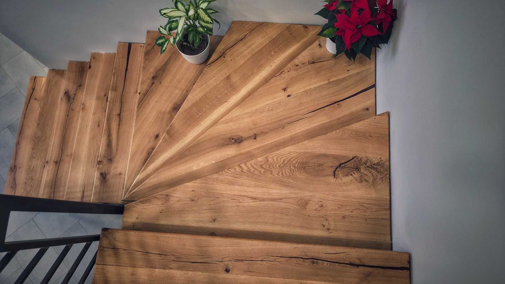 Trepte din lemn de stejar