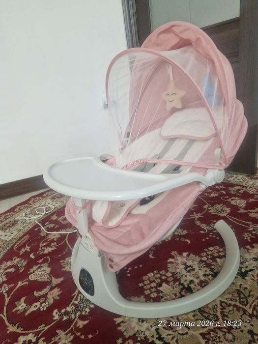 Продам кресло качалку