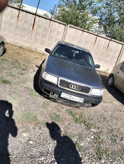 Продам Ауди 100 с4