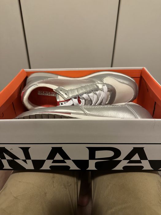 Дамски сникъри  napapirji