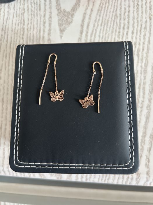 Золотые новые серьги