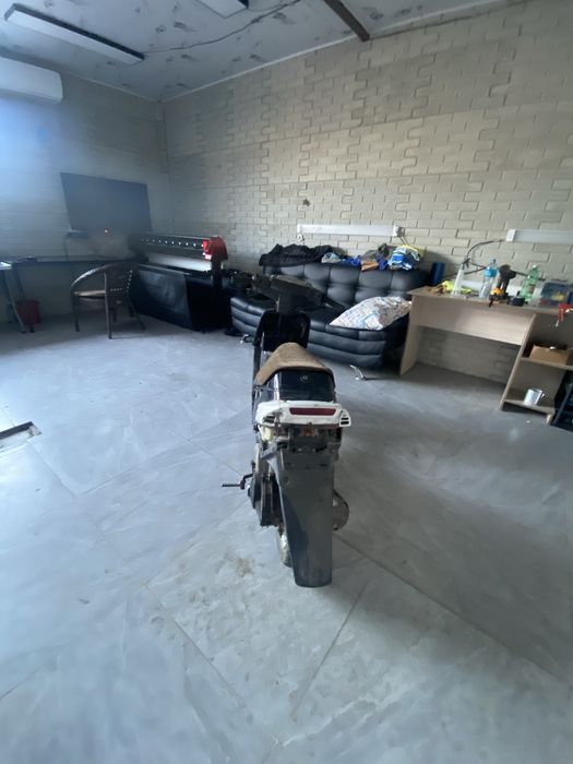 Сузуки сепия на ходу