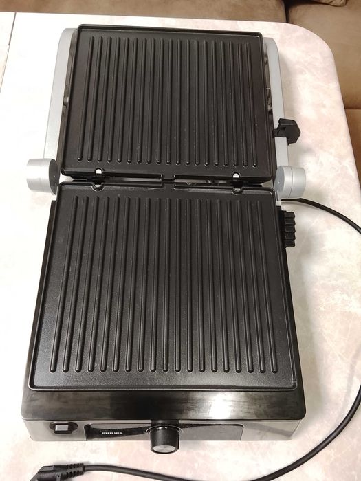 Контактен грил PHILIPS HD6301/90