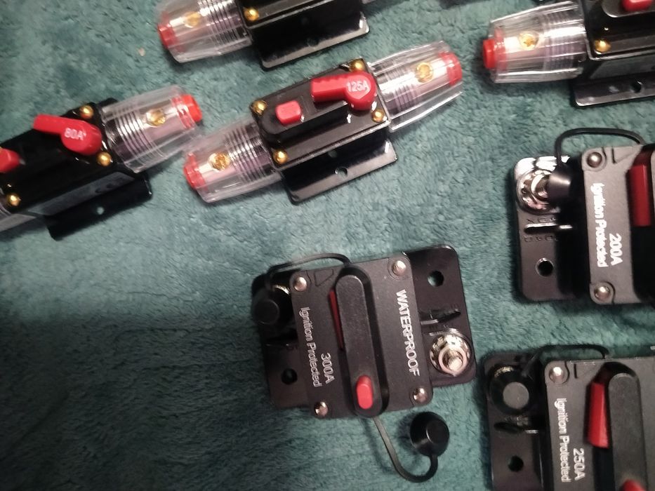 Предохранитель-автомат 12-36 В 50-300А