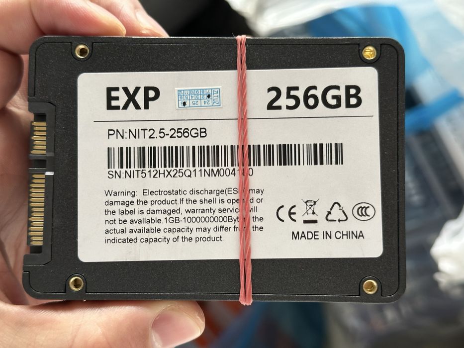 Монитор, ддр, ссд и клавиатура с мышкой, все абсолютно новое!