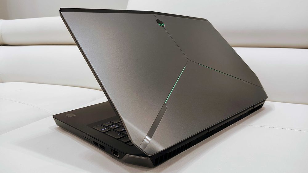 Laptop gaming alienware 17,3" ,intel core i7 ,video 8 gb, ram 32 gb