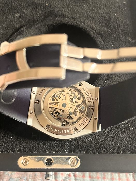 Срочно продам часы HUBLOT