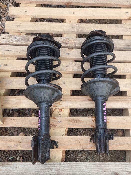 Стойки амортезаторы передние на Subaru BH B4 .