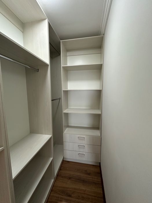 Гардероб , шкафы, тумбочка под обувь