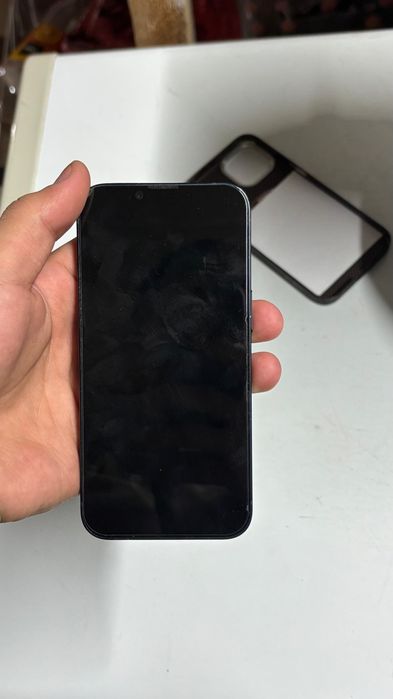 iphone 13 чёрный,128гб