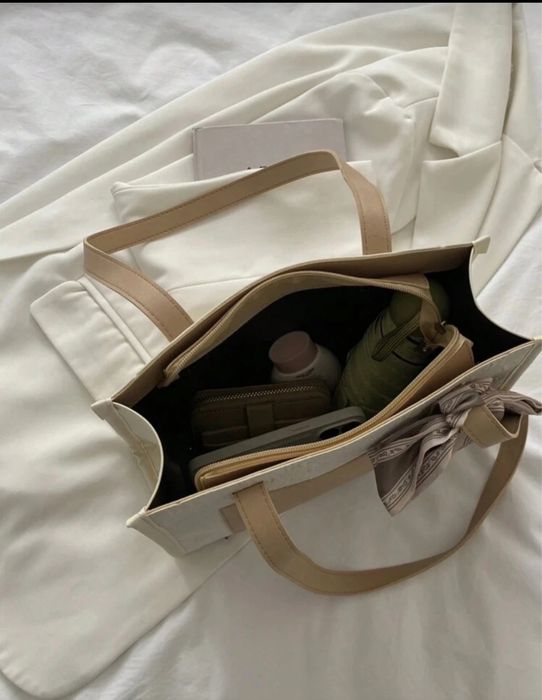 Geantă bej, crem, nou