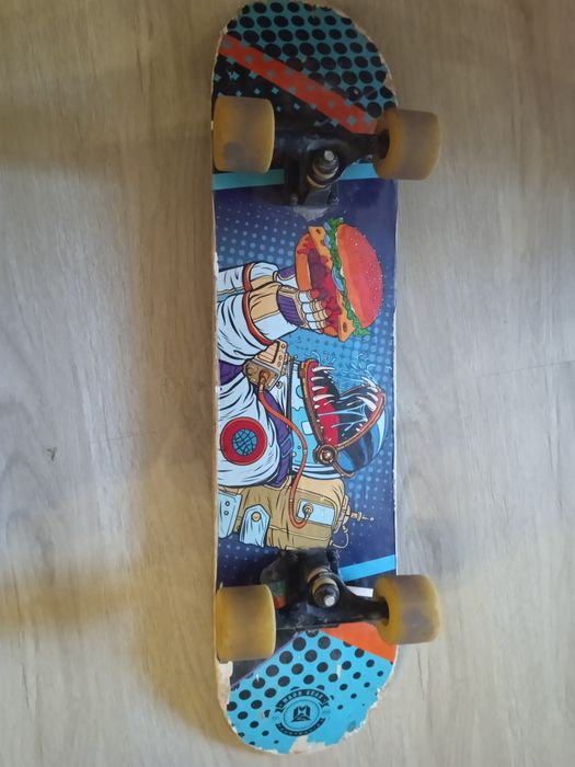 Продаётся профисеональный скейт