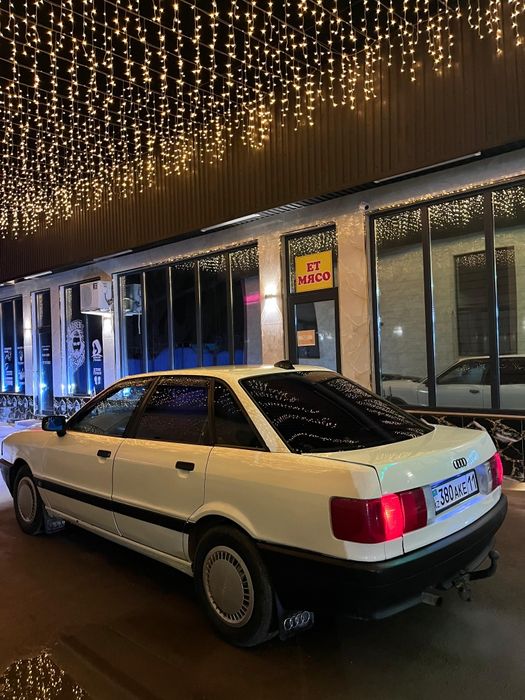 Ауди 80 сатылады газ бензин 1.8 моно