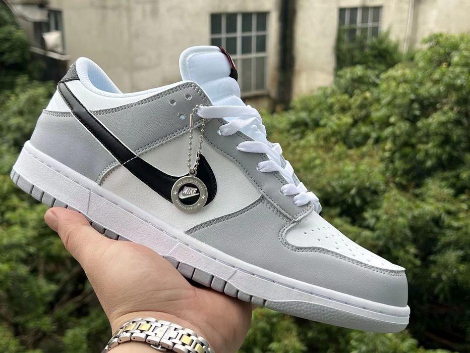 Nike Dunk Low SE “Lottery”