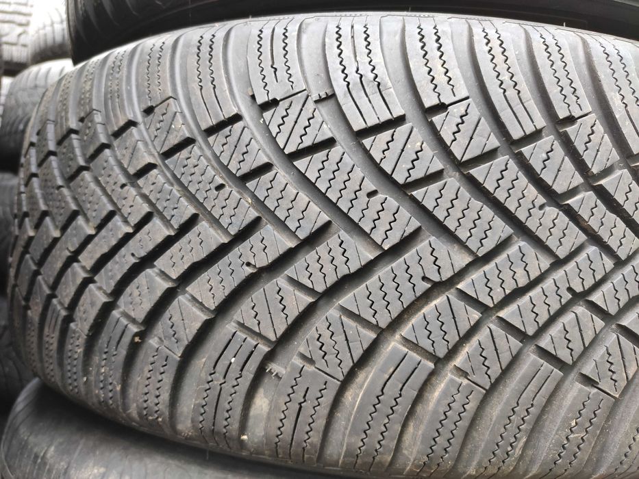 4бр Зимни гуми 225 55 17 - Hankook