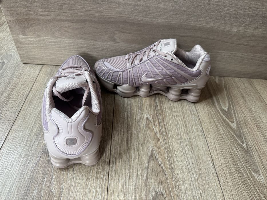 Nike Air Max Shox