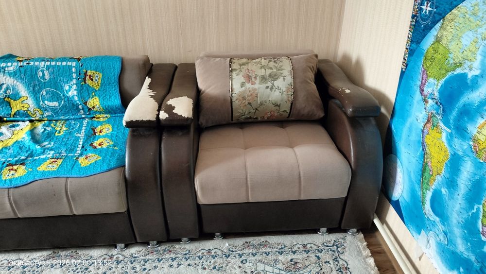 Диван и два кресла б/у