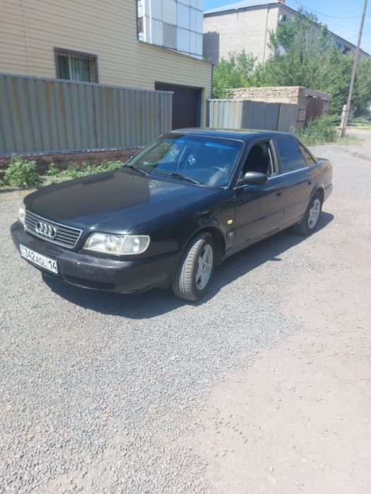Ауди А6 С4  1992гв