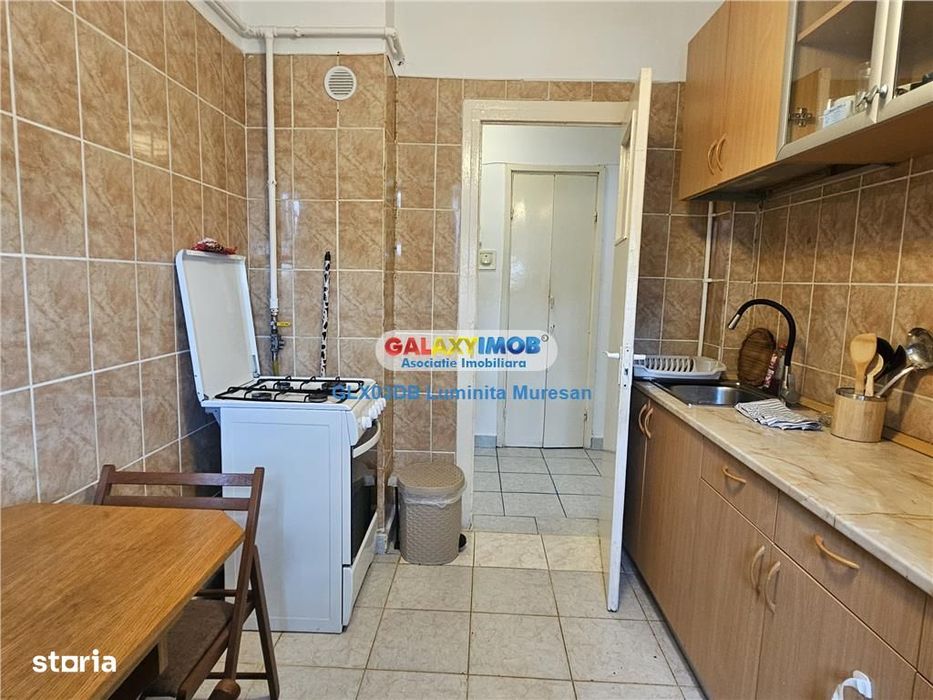 Vanzare apartament 3 camere semidecomandat Targoviste Micro 9
