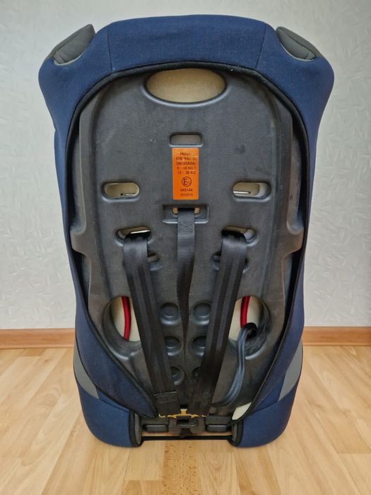 Продам автокресло 2 в 1