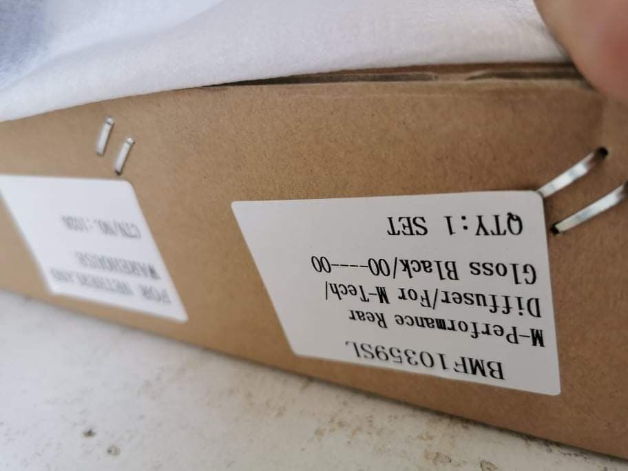 Difuzor Bara Spate Evacuare Dubla Bmw F10 M-Performace Negru lucios