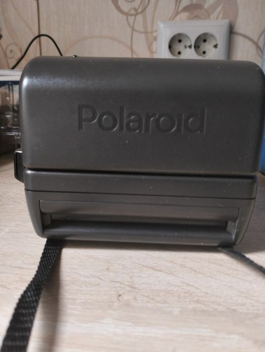 Продам Polaroid 636 Close Up