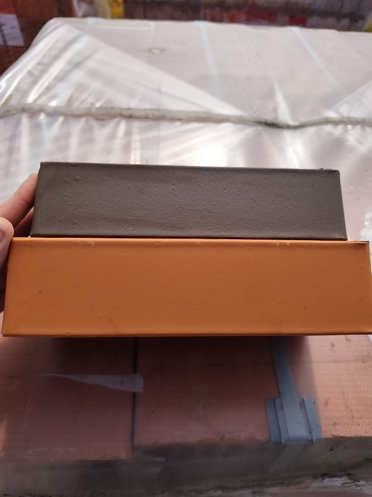 Cărămida pentru fațade, grătare, garduri 250x120x65