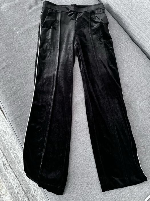 Продам костьюм брючный