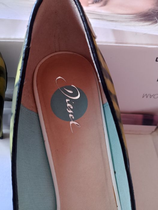 Дамски токчета номер 39 Цена 10 лв