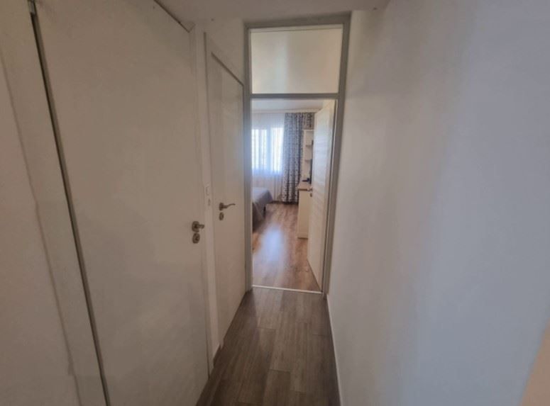 Дава се под наем Многостаен апартамент в София, Връбница 1 - 90 кв.м за 746.64 € - Снимка #8