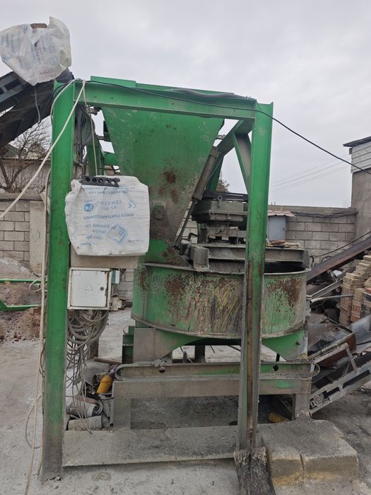 Продаётся гидравлический пресс 300тонн
Мощность 18 кВт. Производ